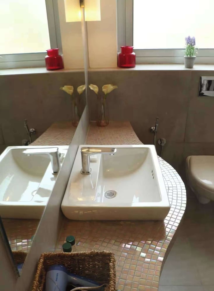 Camelia by Da Alohas luxe 2 BHK Suite
