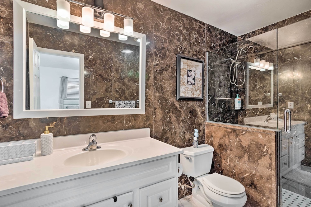 West Palm Beach Apartment 3 Mi to Shore! — photo 2