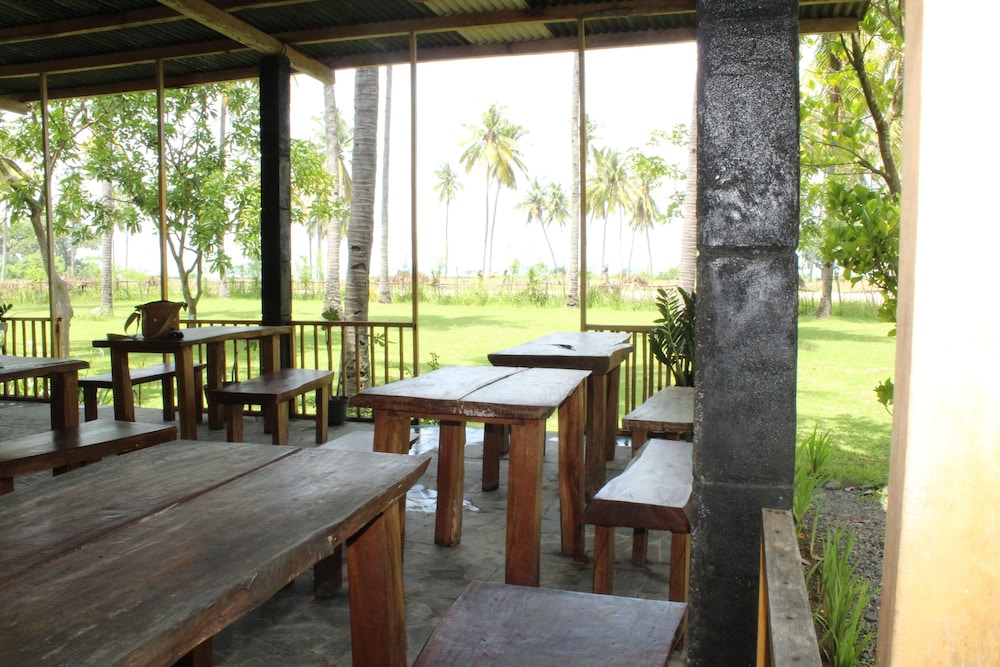 Gondang Beach Hotel