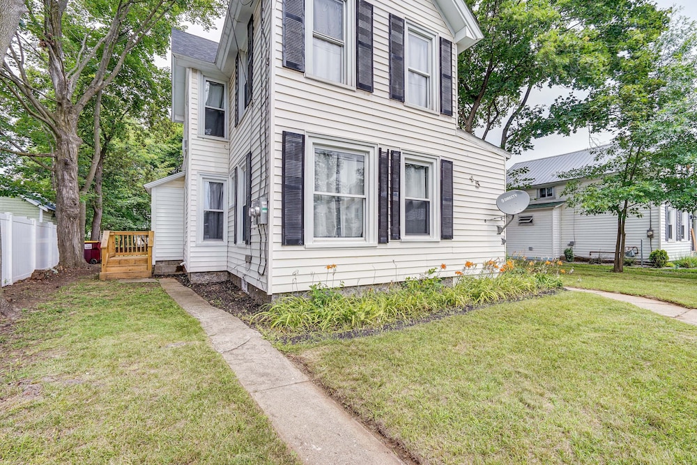 Charming Glens Falls Retreat Near Downtown! view 2