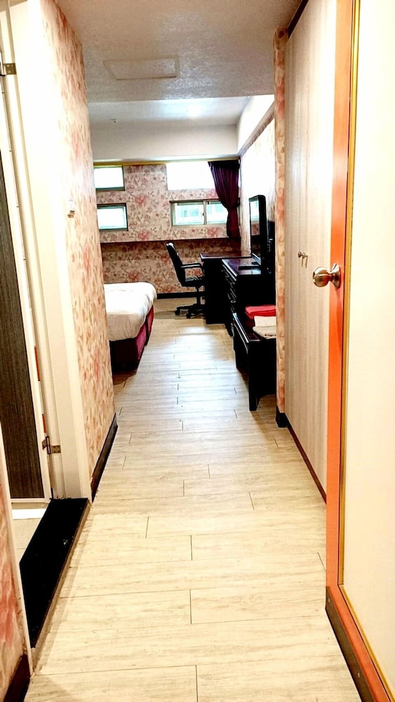 Photo 32