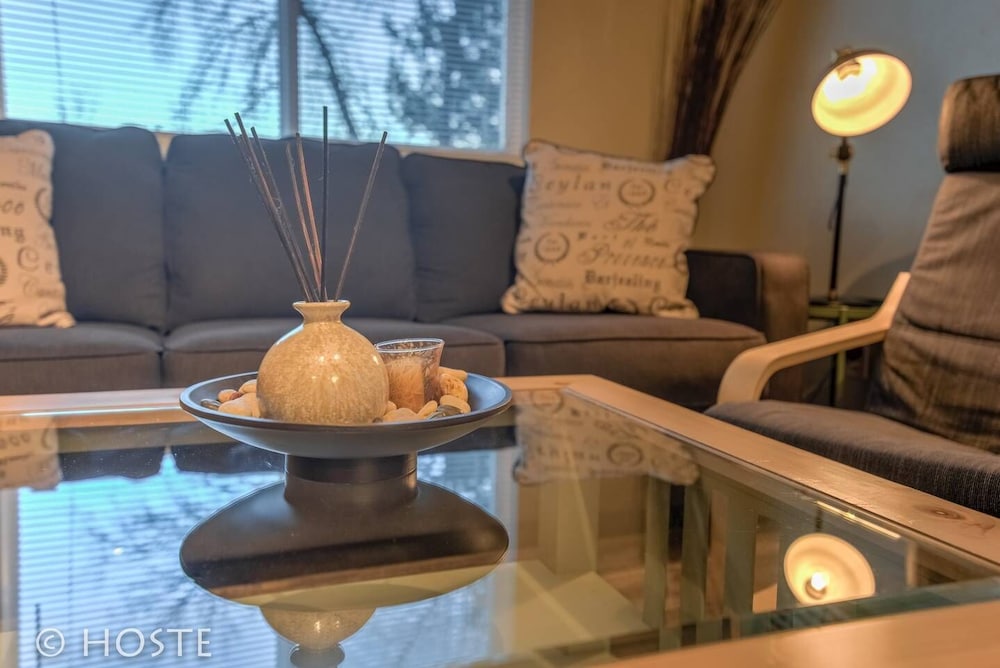 2BR Garden of the Gods Hike, Dine, Nightlife! view 5