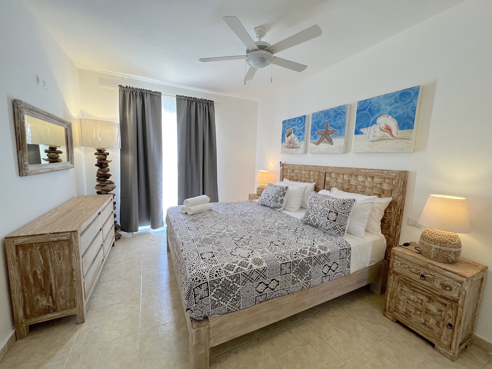 Los Corales Tropical Beach Resort & SPA