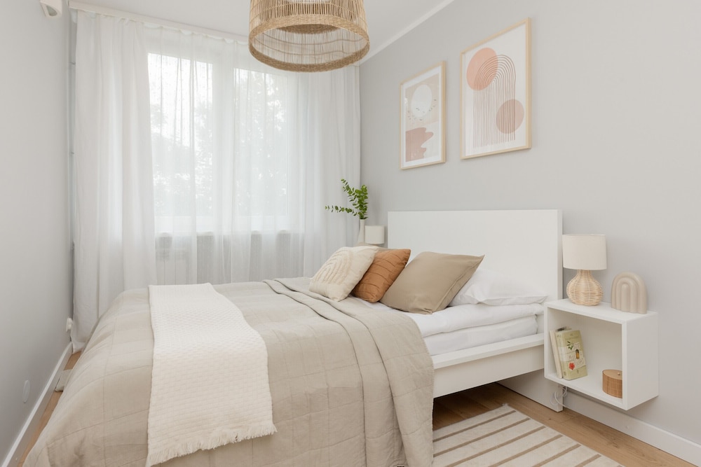 Apartament Miedzynarodowa by Renters view 2