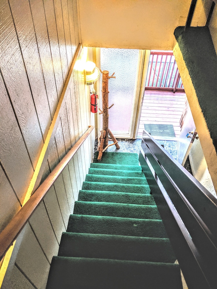 Snow Summit Townhouse Rentals & Sales