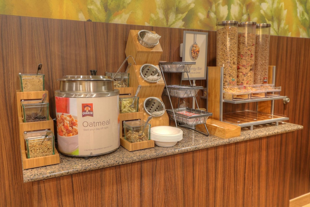 Mount Pleasant Vacations - Fairfield by Marriott Mt Pleasant - Property Image 7