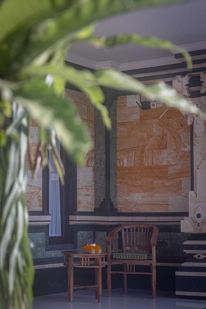 Deni Guesthouse