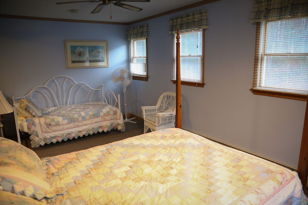 Plymouth Vacations - Salt Ash Inn - Property Image 19