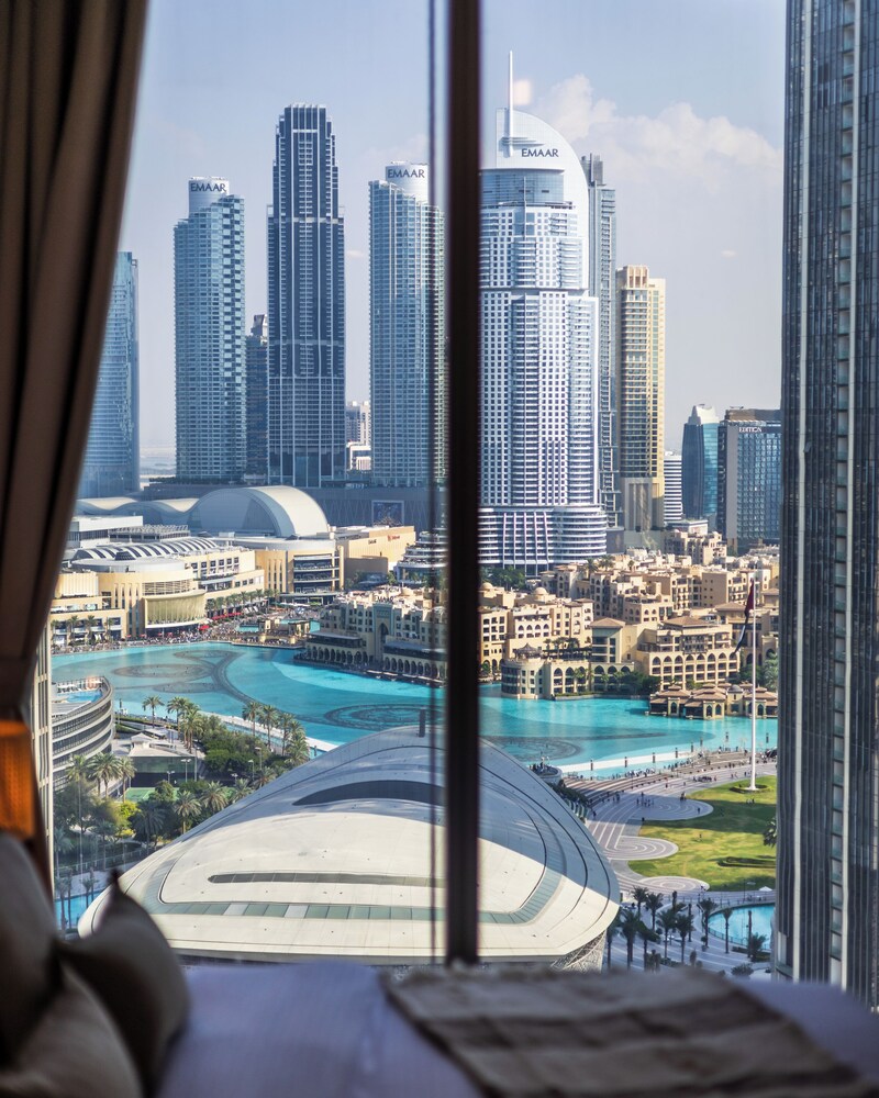 Venduras - Luxurious 4BR Burj Downtown
