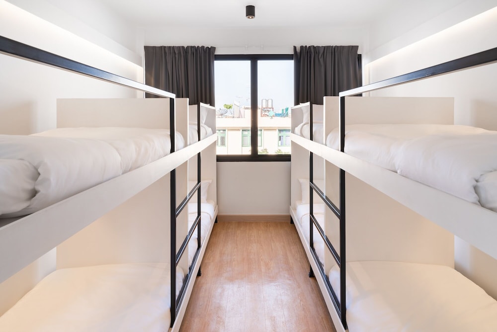 CASA BLANCA Dusit - Hostel - Image 3