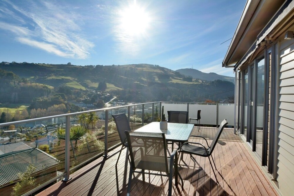 Baldwin Street BNB
