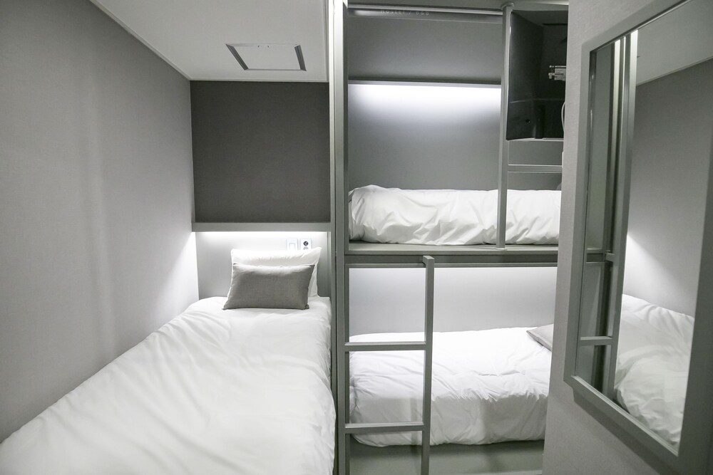Philstay Myeongdong Station - Hostel