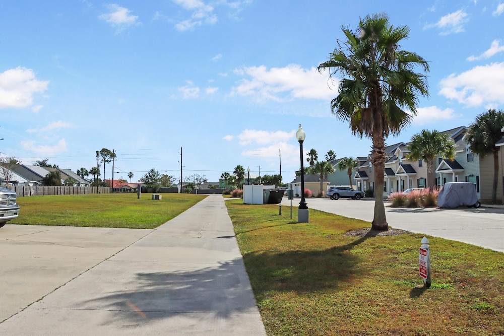 The Palms 13B