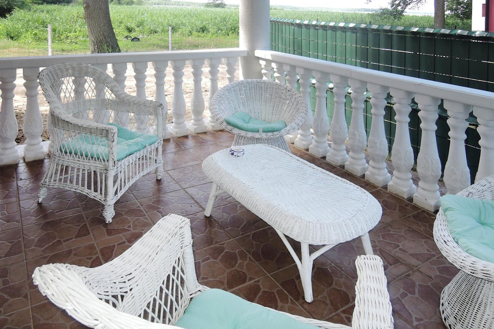 Holiday Home in Nowe Warpno