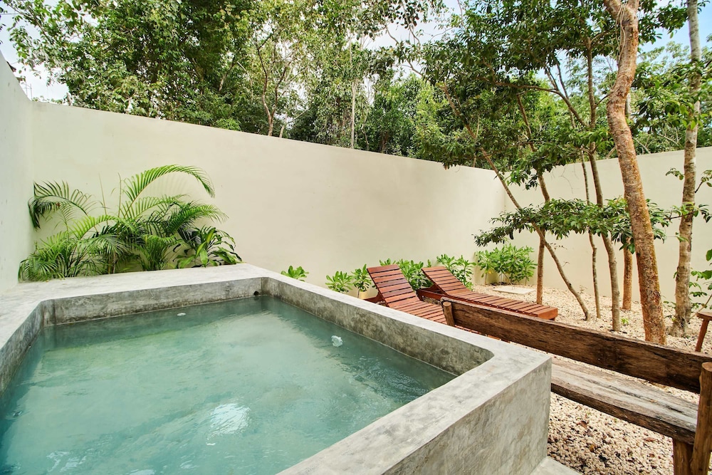 Modern Private Villa With Pools Terraces Sundeck