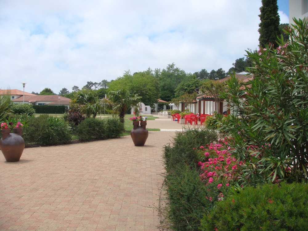 Anglet Vacations - Domaine du Pignada - Property Image 11