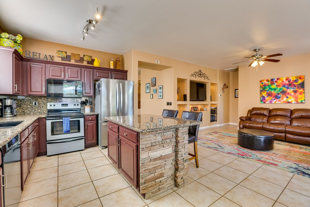 5 Mi to State Farm Stadium: Home w/ Private Pool!