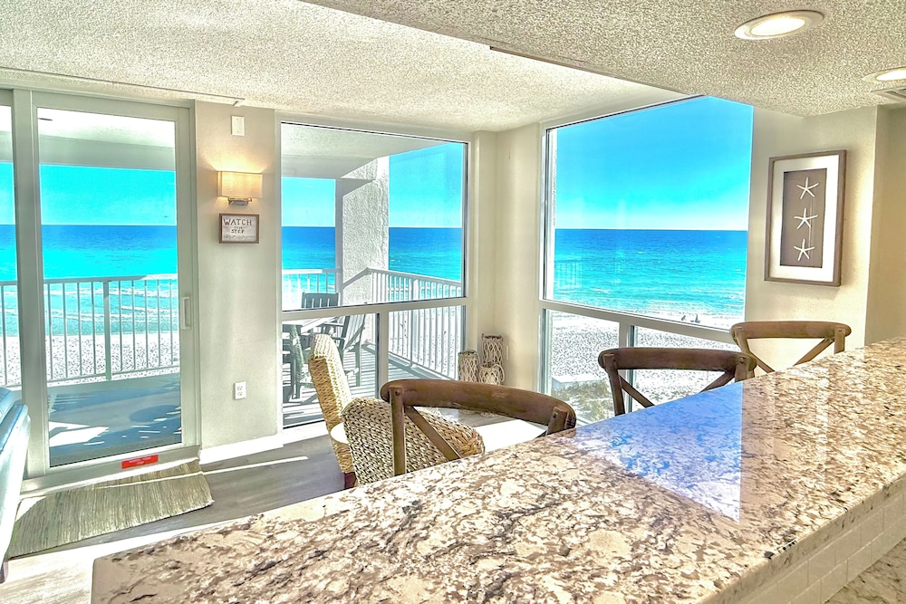 Steps to Beach: Oceanfront w/ Panoramic Gulf Views
