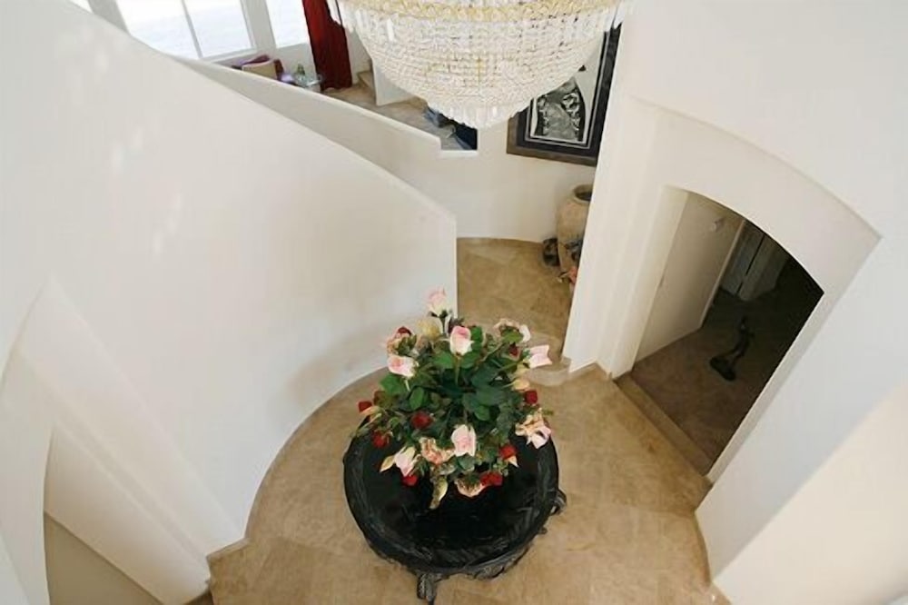 Jewel Estates - Golf Cribs - Image 2