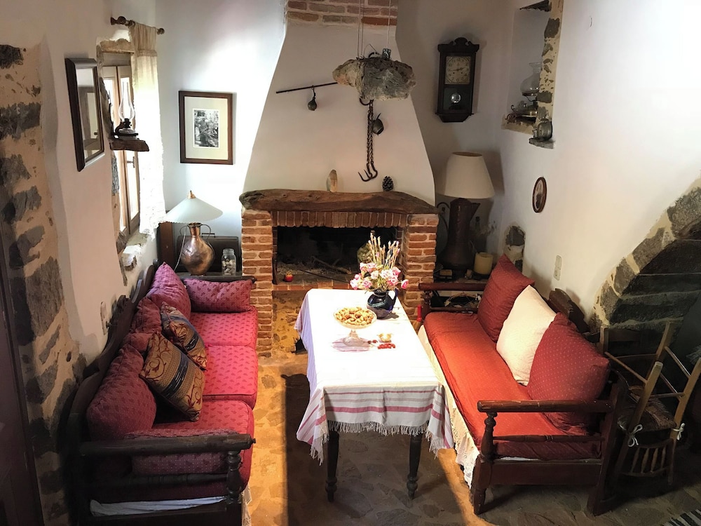Mylopetra Four Seasons Traditional House