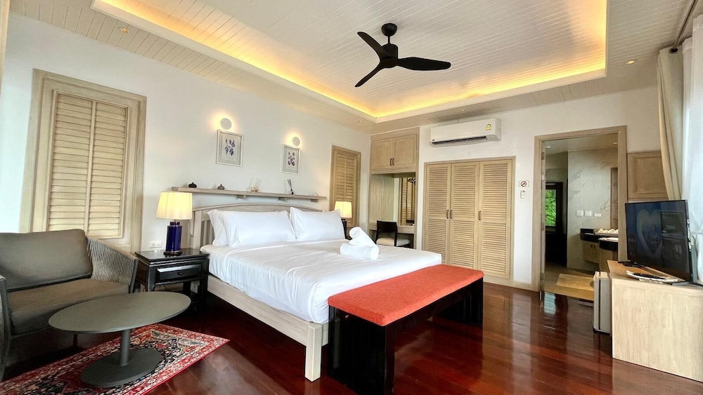 Luxury Seaview 6 Bedrooms With Infinity Pool Villa, Private Gym, Superfast Wifi