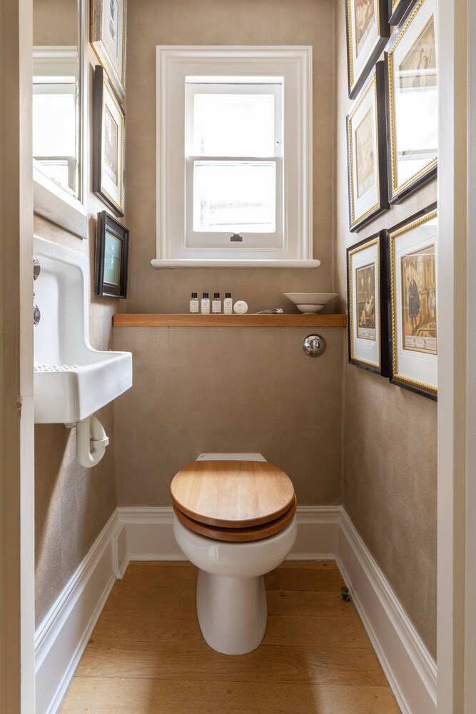 Lilyville Road III by Onefinestay