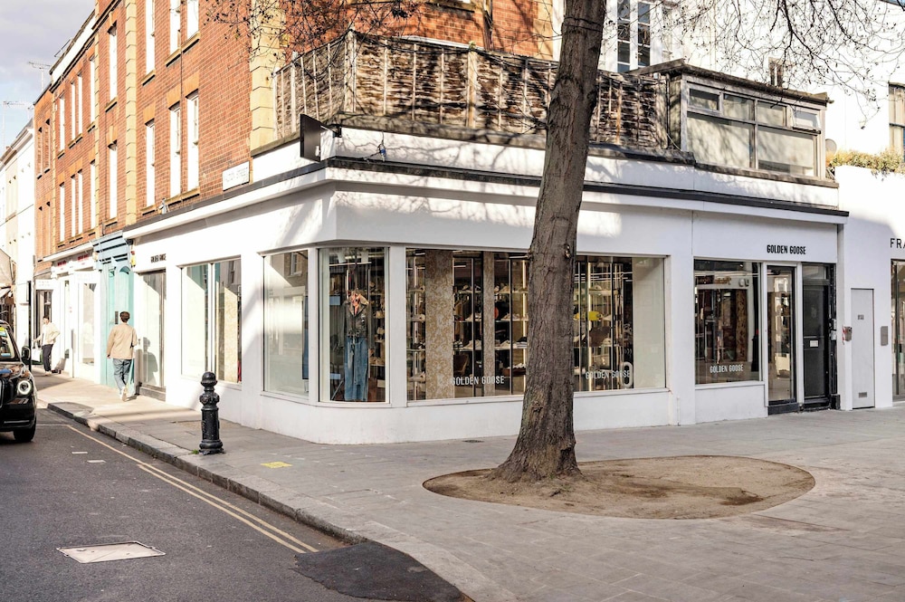 Maison De Brompton With 1 Bedrooms and 1 Bathrooms
