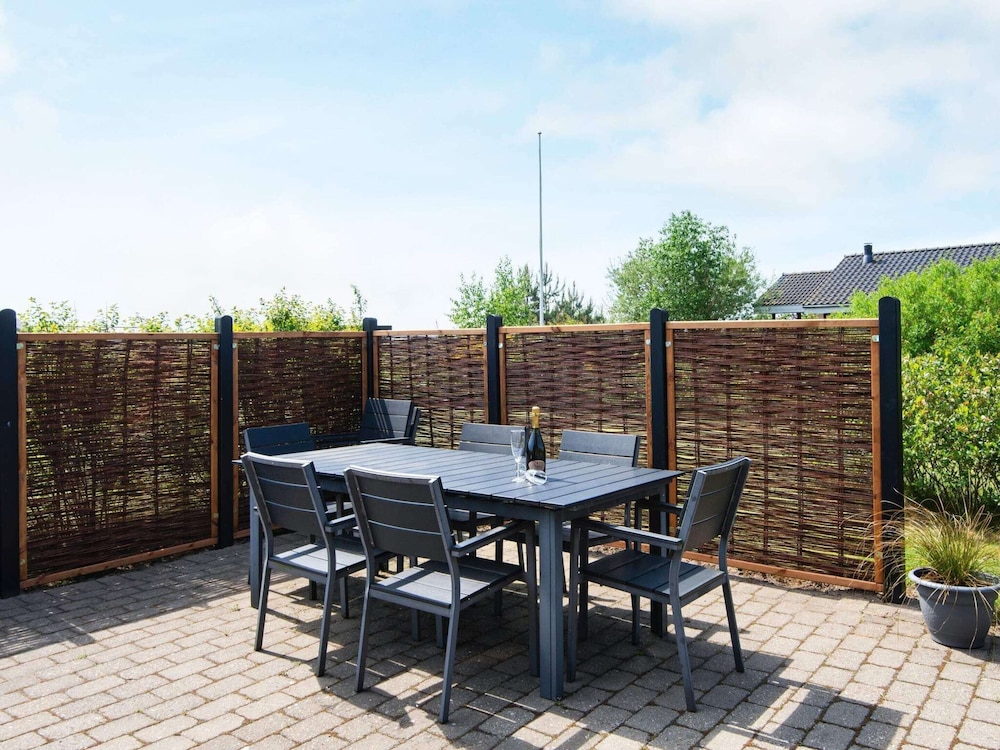 6 Person Holiday Home in Tarm