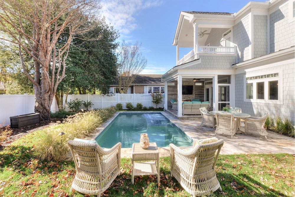 Laurel Street 306