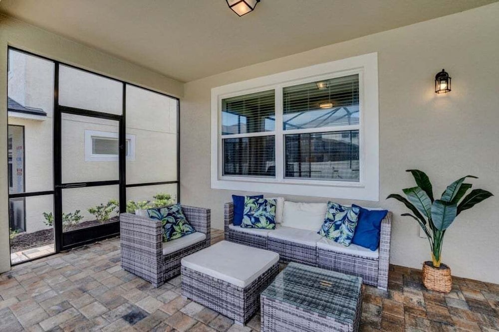 1513nassau 5 Bedroom Villa