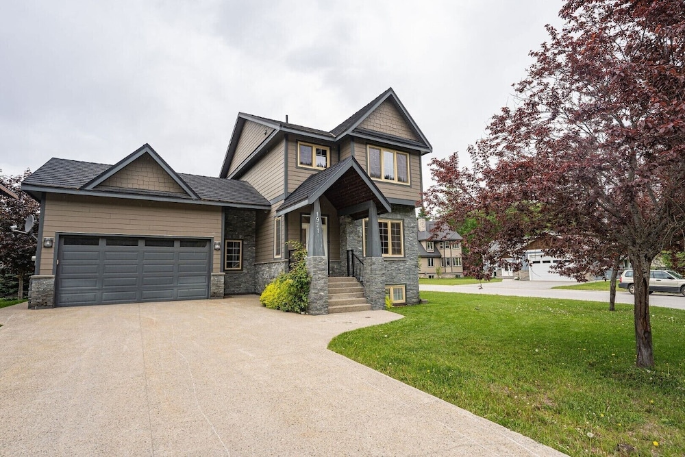 Aspen Lodge by Revelstoke Vacations-0