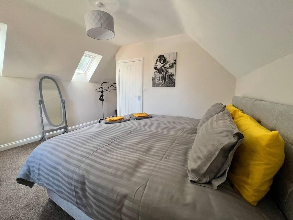 Cosy 2 bed House Close to City Centre of Lincoln view 3