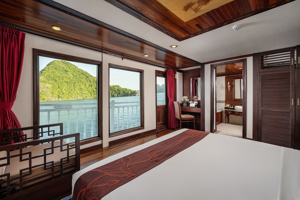Indochina Sails Ha Long Bay view 3
