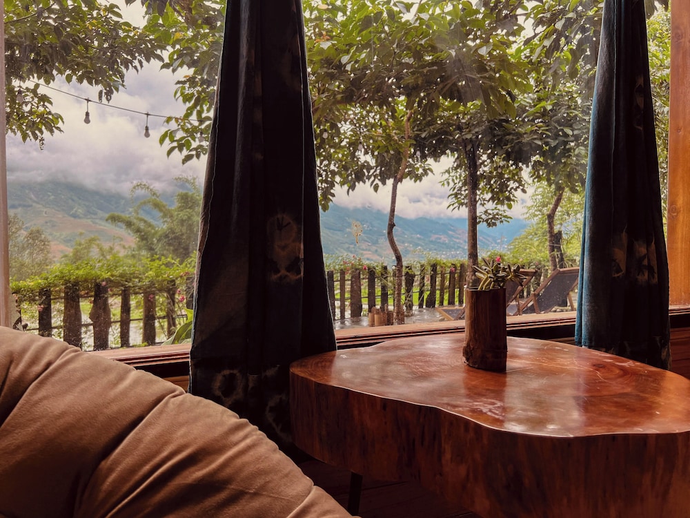Sapa Pomu Home view 3