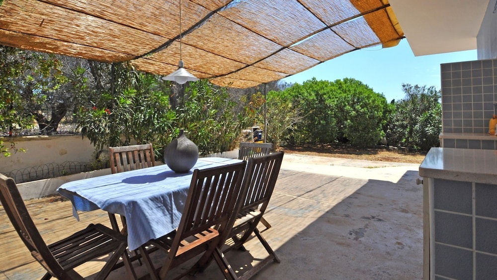 Villetta Certosina 1 - Villa Just a few Meters From the sea