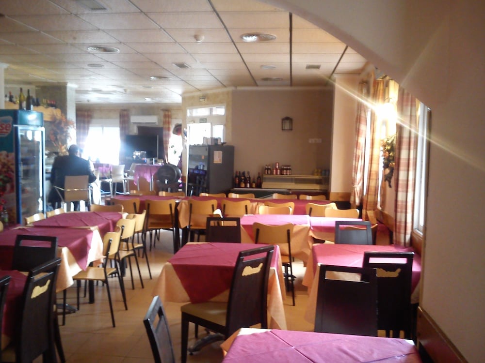Hostal Gran Via Levante