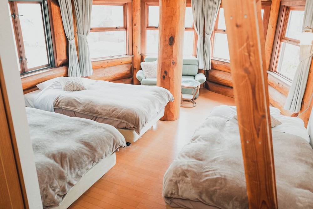 Hakuba Log Hotel Meteor