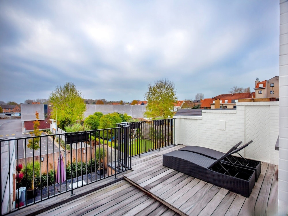 Modern, Snug Holiday Home Near Koksijde Beach
