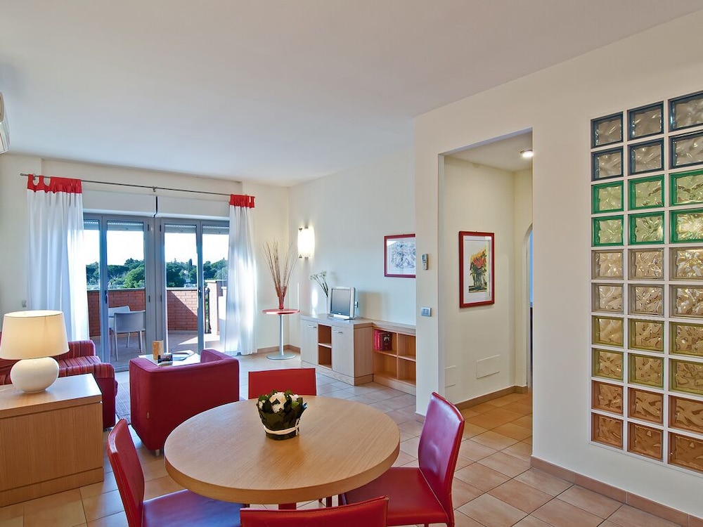 Long Stay Monthly Cheap Apartment With Backyard Garden