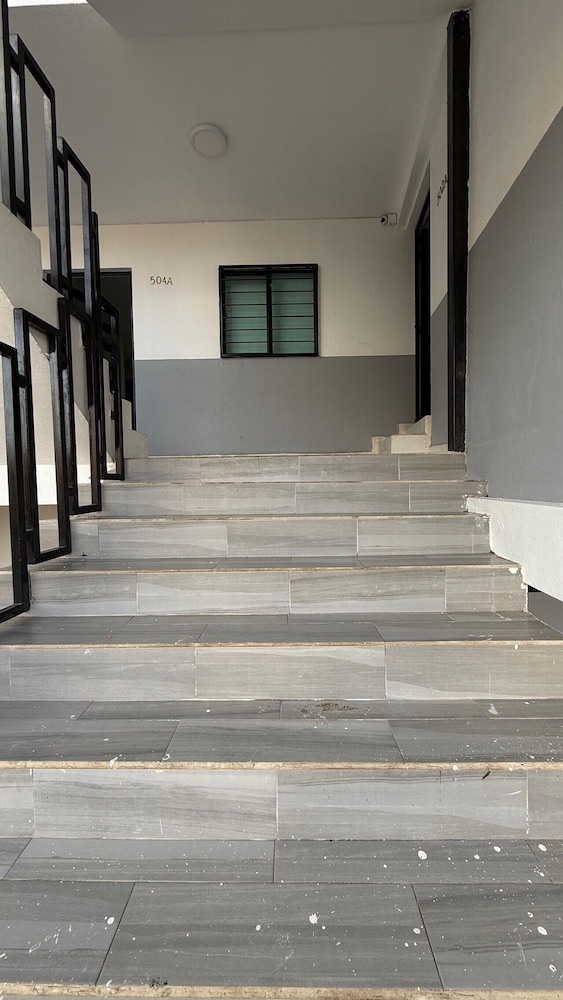 Residencia Gran Coyula Orange 504A