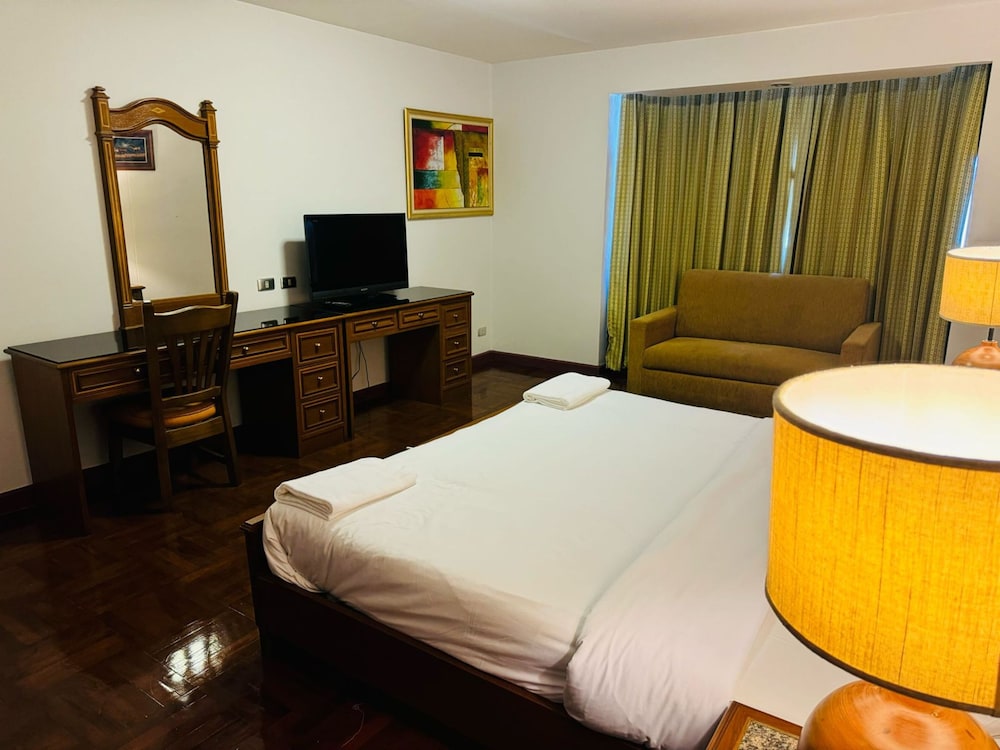 Omni Tower Sukhumvit Nana - Direct