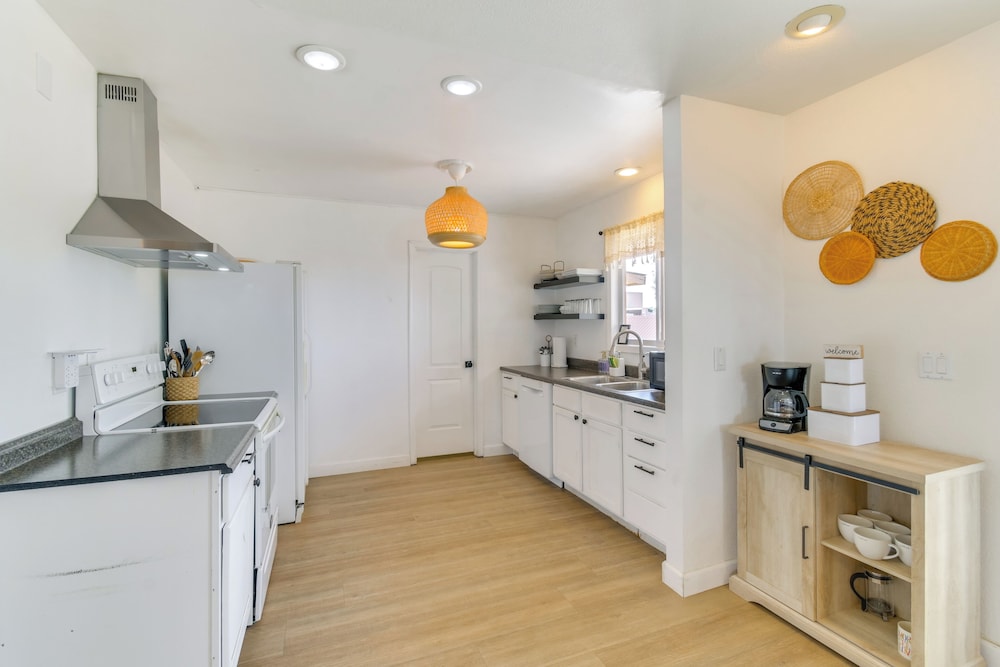 Water Views & Close to Beach: Home in Lake Havasu