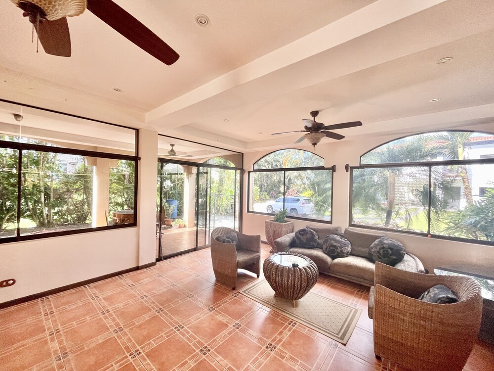 Mountain & Ocean View Retreat - Hermosa Palms 34