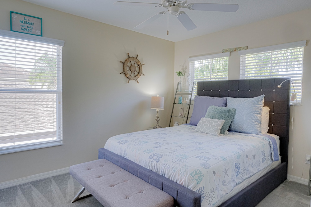 115ep- West Haven 5 Bedroom Home by RedAwning view 3