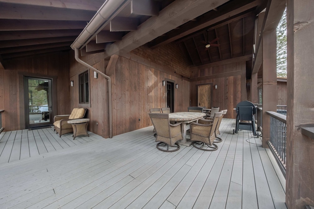 Wilderness Club Chalet