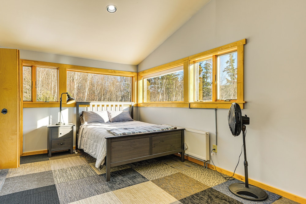 Near Skiing & Hiking: Quiet Home in West Wardsboro