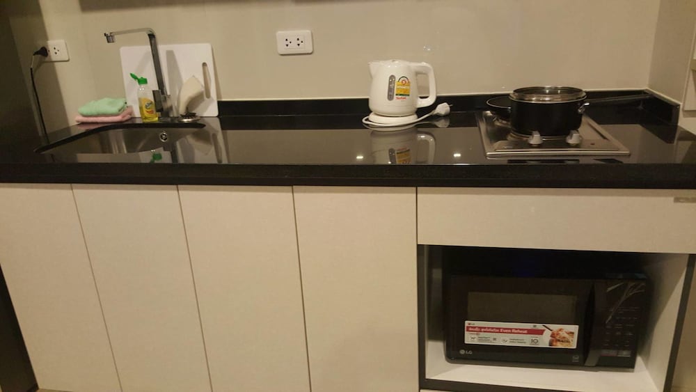 A Luxury 2 Bedrooms The Base Downtown