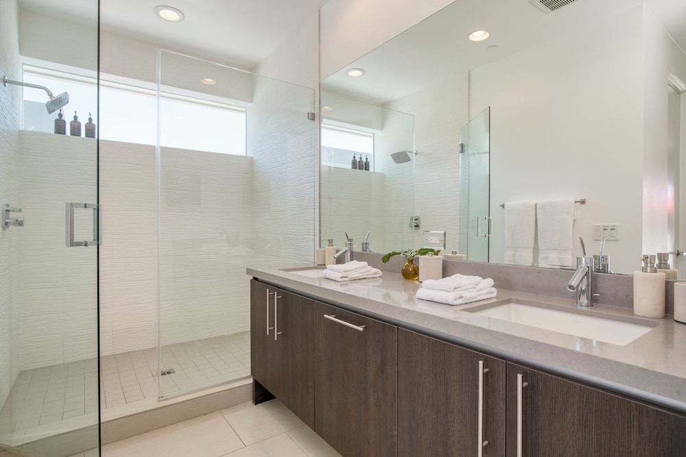 The Polo Villas by AvantStay – Modern Oasis Near Empire Polo Club