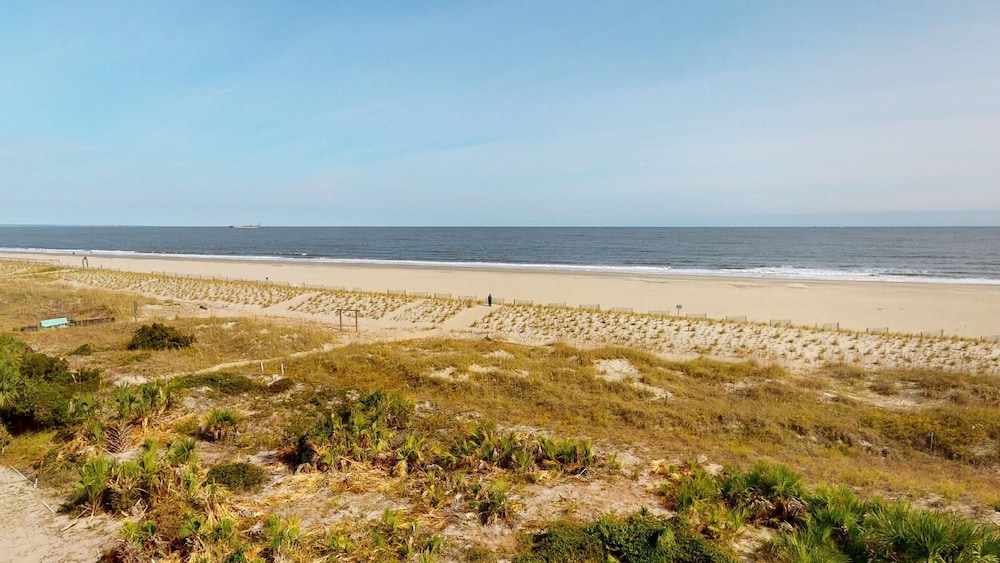 Beach House 2 by Tybee Vacation Rentals