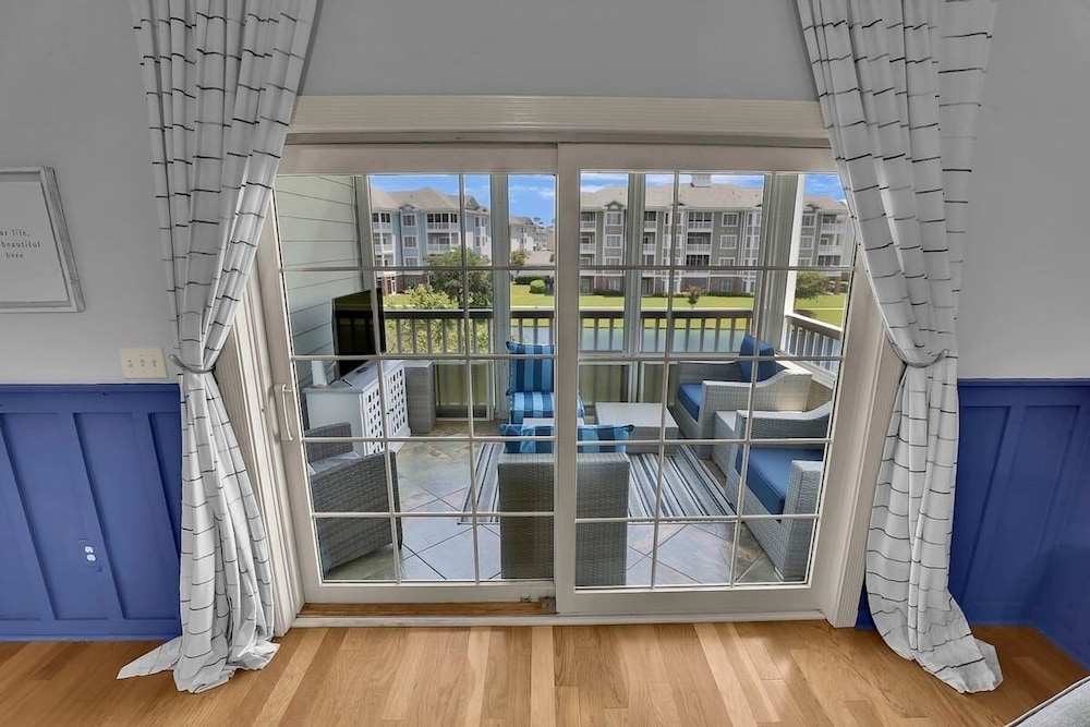 Magnolia Pointe Luster Leaf 4875-304 3 Bedroom Condo